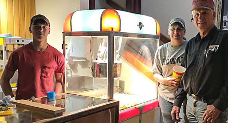 WEB pic mulkey popcorn - Clarendon Live