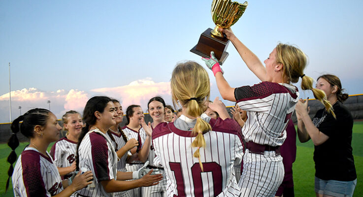 Lady Broncos defeat Sanford-Fritch for Bi-District crown