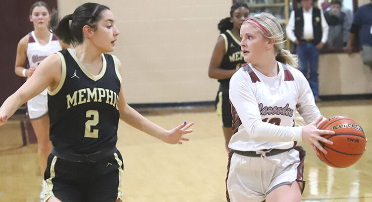 Lady Broncos breeze by the Lady Cyclones