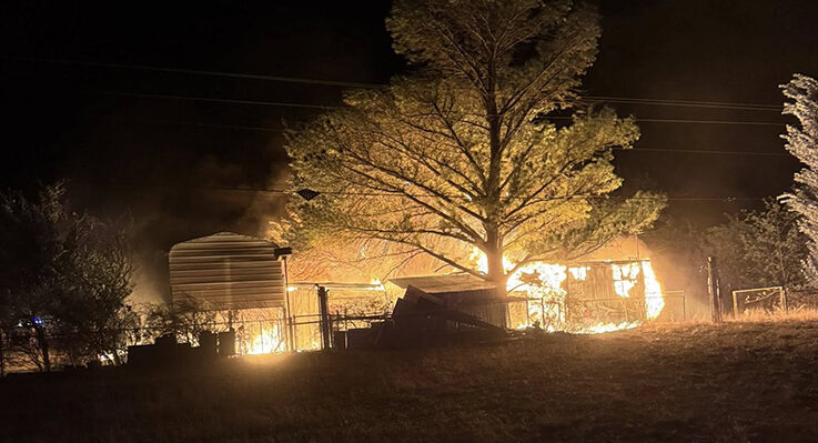 Tuesday fire burns H’wick properties