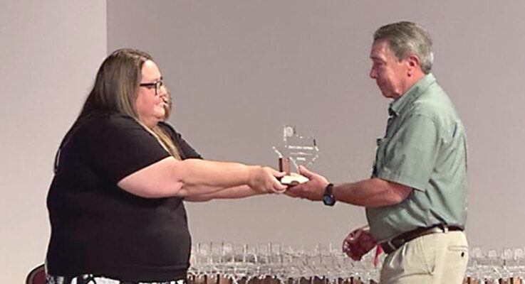 Thompson receives Texans Caring award