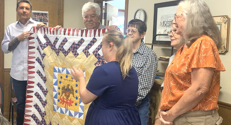Quilt club honors veteran